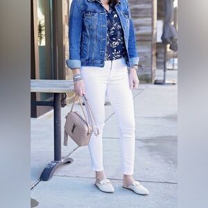 White GAP Jeans - Regular Size 33